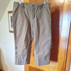 Mountain Hardwear Brown Capris